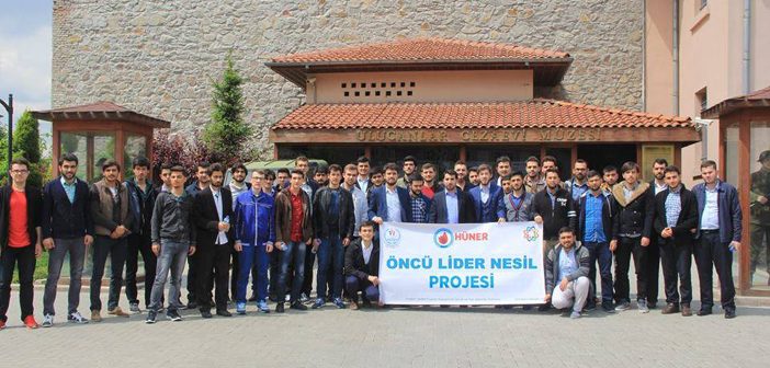 “İnsan” Yetiştiren Eğitim Fabrikası
