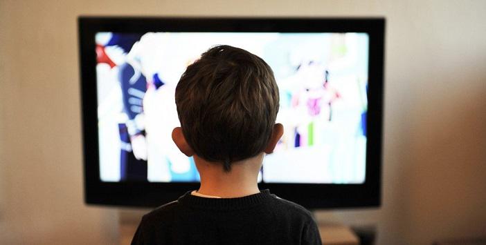 Çocukların Odasına Televizyon Koymayın