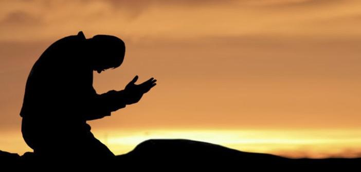 Allah’a Yaklaştıran ve Allah’tan Uzaklaştıran Ameller