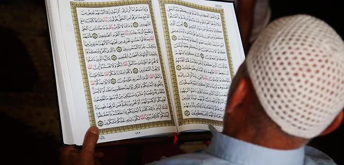 İtikâf ile İlgili Ayet ve Hadis