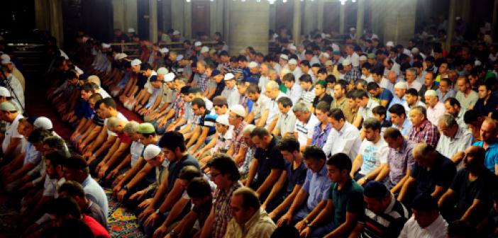 Cemaatle Namaz Kılmanın Fazileti Kısaca