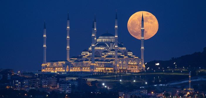 Ay ile İlgili Ayetler