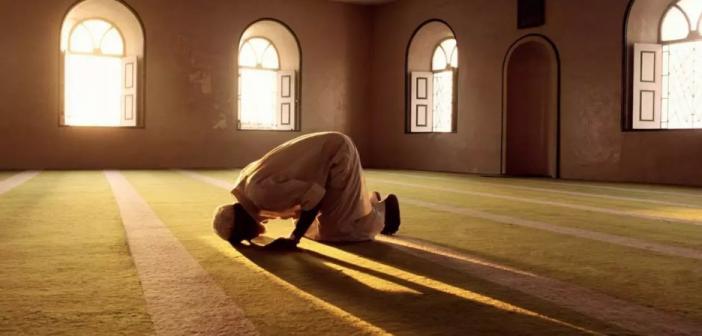 "Önce Namaz Kılışına Dikkat Ederdik"
