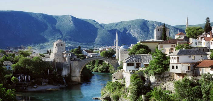 Bosna'da Minareler Makamlı Ezanlarla Şenlenecek