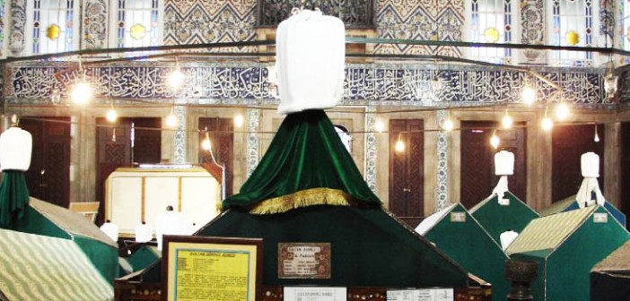 Eyüp Sultan Türbesi Her Cuma Açık