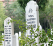 Ölüme Tebessümle Bakan 'mezarlık Şiiri'