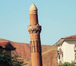 Türkiye'nin Pisa Kulesi; Eğik Minare