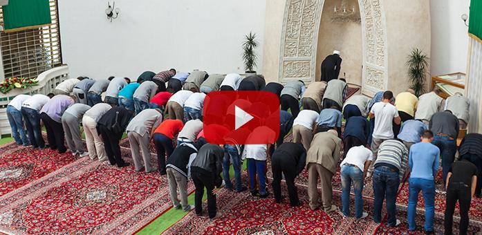 Cemaatle Namaz Kılınırken Tek Başına Saf Tutulabilir mi?