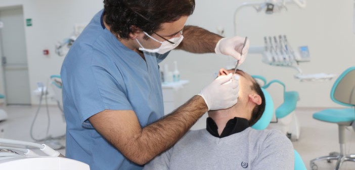 Oruçlu Kimse Diş Tedavisi Yaptırabilir mi?