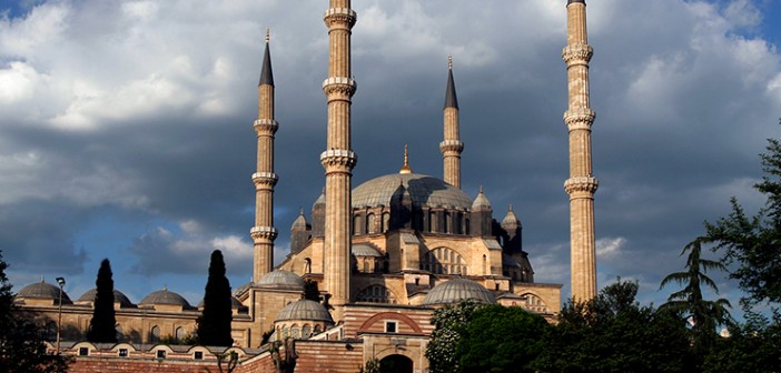 Selimiye Camii'nin İnşâsı Kaç Yıl Sürdü?