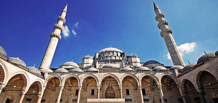 Kanuni Süleymaniye'yi Neden Mimar Sinan'a Açtırdı?