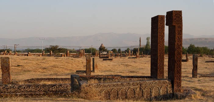 Ahlat Selçuklu Mezarlığı