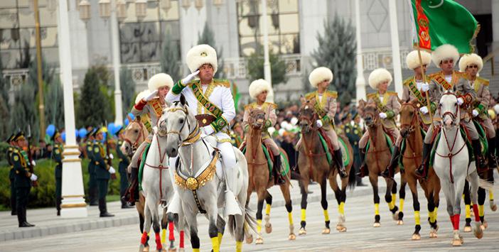 Türkmenler, Bağımsızlığının 24. Yılını Kutluyor