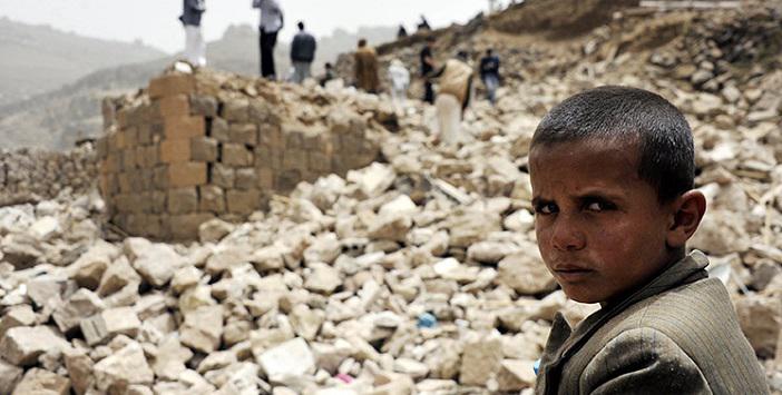 Yemen'de Binlerce Çocuk Yetim Kaldı