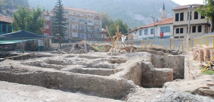 Kütahya'da Tarihi Hamam ve Mescit Bulundu