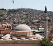 Ezan Sesinden Rahatsız Oldu!