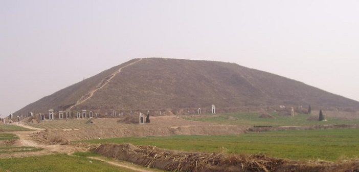 Çin'in Gizlediği Türk Piramitleri