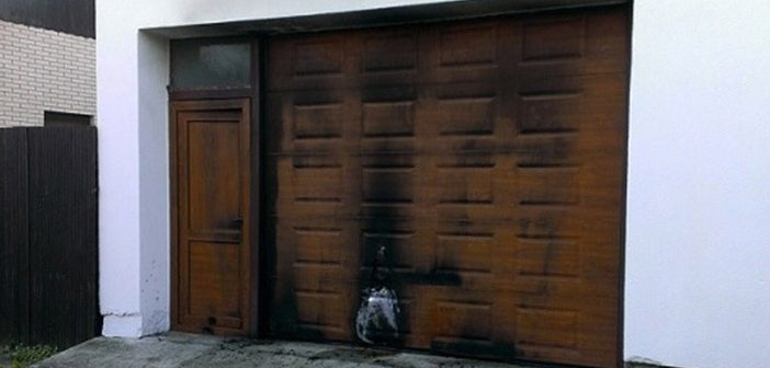 Hollanda'da Cami Kundaklandı