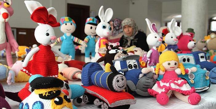 Kadınlar 'organik Oyuncak' Yaparak Zamanlarını Değerlendiriyor