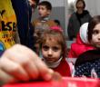 Suriyeli Çocuklar Simit Paralarını Halep İçin Topluyor
