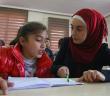 Suriyeli Çocuklara Gönüllü Öğretmenlik Yapıyor