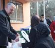 Maaşını Suriyeli Ailelere Harcıyor