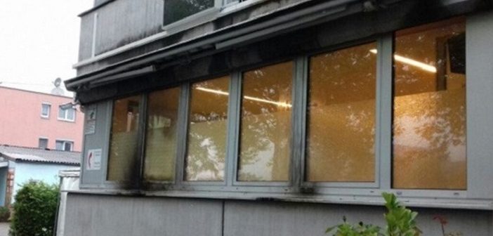 Almanya'da Camiye Molotoflu Saldırı