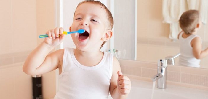 Bebeğin Diş Bakımı Nasıl Yapılır?