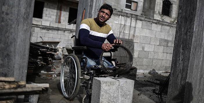 Filistin'de Engellere Meydan Okuyan Usta