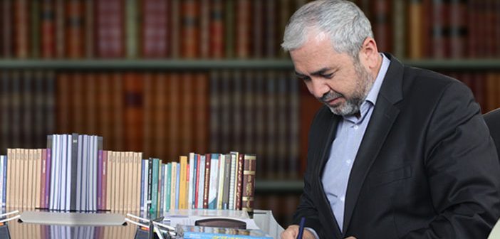 Adem Ergül Kimdir?