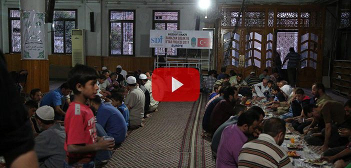 Hüdayi Vakfı Ramazan'da 30 Ülkede Yüzleri Güldürüyor