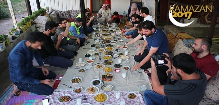 Hatay'da Kardeşlik Sofrası Kuruldu