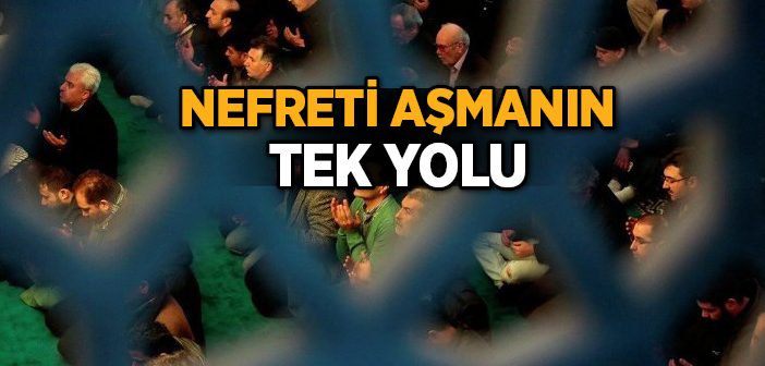 Nefreti Aşmanın Tek Yolu