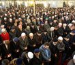 Namazda Safları Düzgün Tutmayanlara Uyarı!