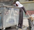 Pazar Arabasında Hayatın Yükünü Taşıyor