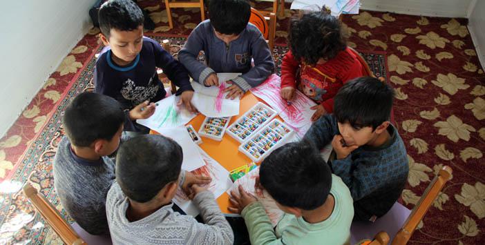 Öğrencilerin Ayağına Kadar Giden 'seyyar Sınıf'