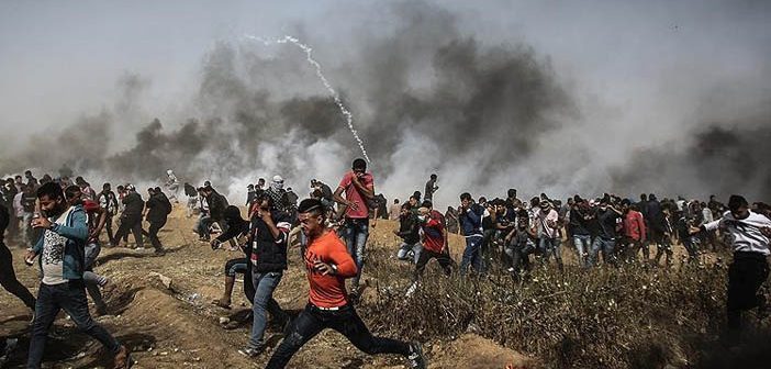 Cuma Namazı Çıkışında Filistinlilere Ateş Açıldı