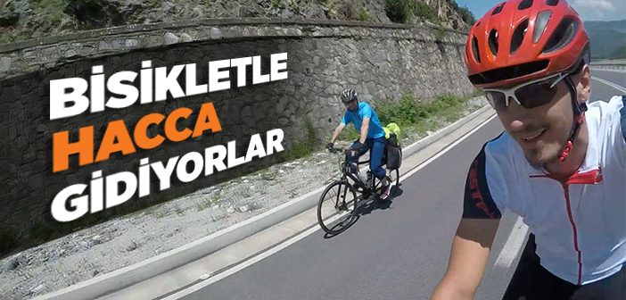 Bisikletle Hacca Gidiyorlar