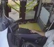 Otobüsü Durdurup Görme Engelliye Yardım Etti