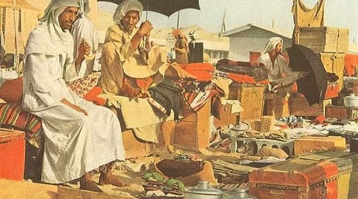 https://www.islamveihsan.com/wp-content/uploads/2018/12/Mescidi-Haram%C4%B1n-%C3%A7evresindeki-Pazar-yerindeki-sat%C4%B1c%C4%B1lar..jpg