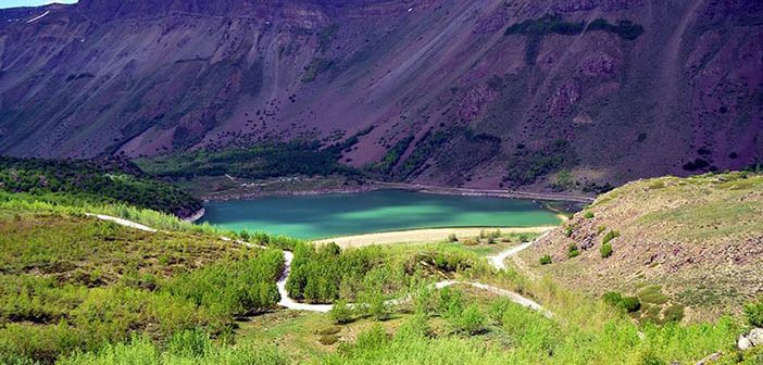 Nemrut Gölü Güzelliğiyle Baş Döndürüyor