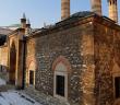 483 Yaşındaki Gazi Hüsrev Bey Medresesi ve Kütüphanesi