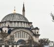 Cuma Namazı Kılan Kadının Öğle Namazı Kılması Gerekir mi?