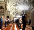 Cemaatle Namaz Kılmanın Hükmü Nedir?