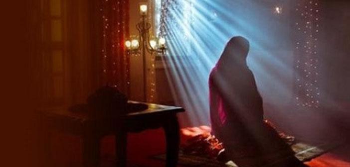 Kadın Pantolonla Namaz Kılabilir mi?