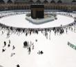 8 Ay Sonra Yurt Dışından Gelen İlk Kafile Kabe'de Tavaf Yaptı