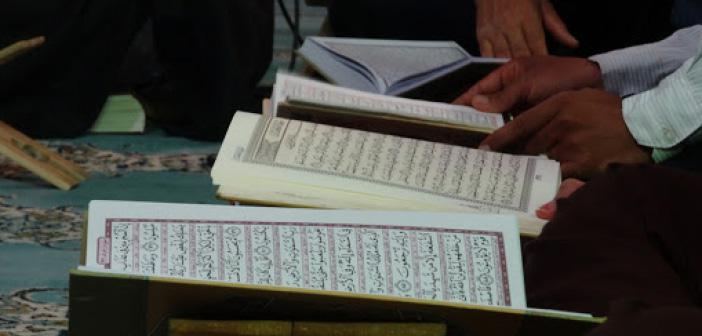 Bakara Suresi 17. Ayetinin Meali, Arapçası, Anlamı ve Tefsiri