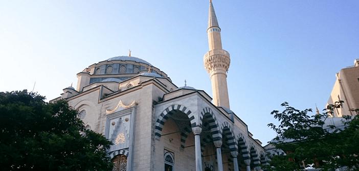 Üç Aylar Hutbesi