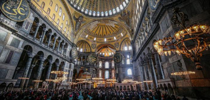 Namazın Müslümanlara Hediye Edildiği Gece: Miraç