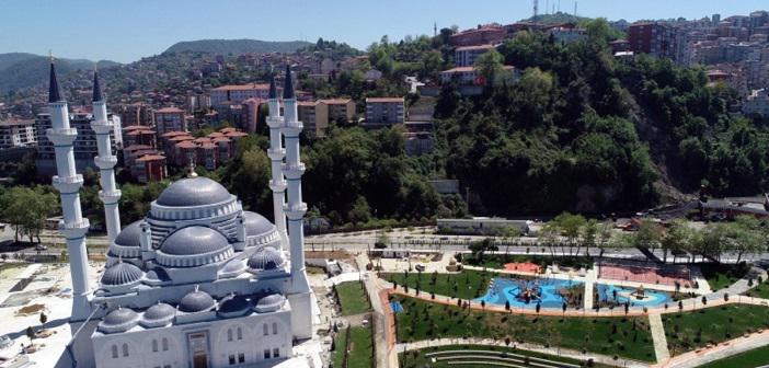 Uzun Mehmet Camiî İbadete Açıldı